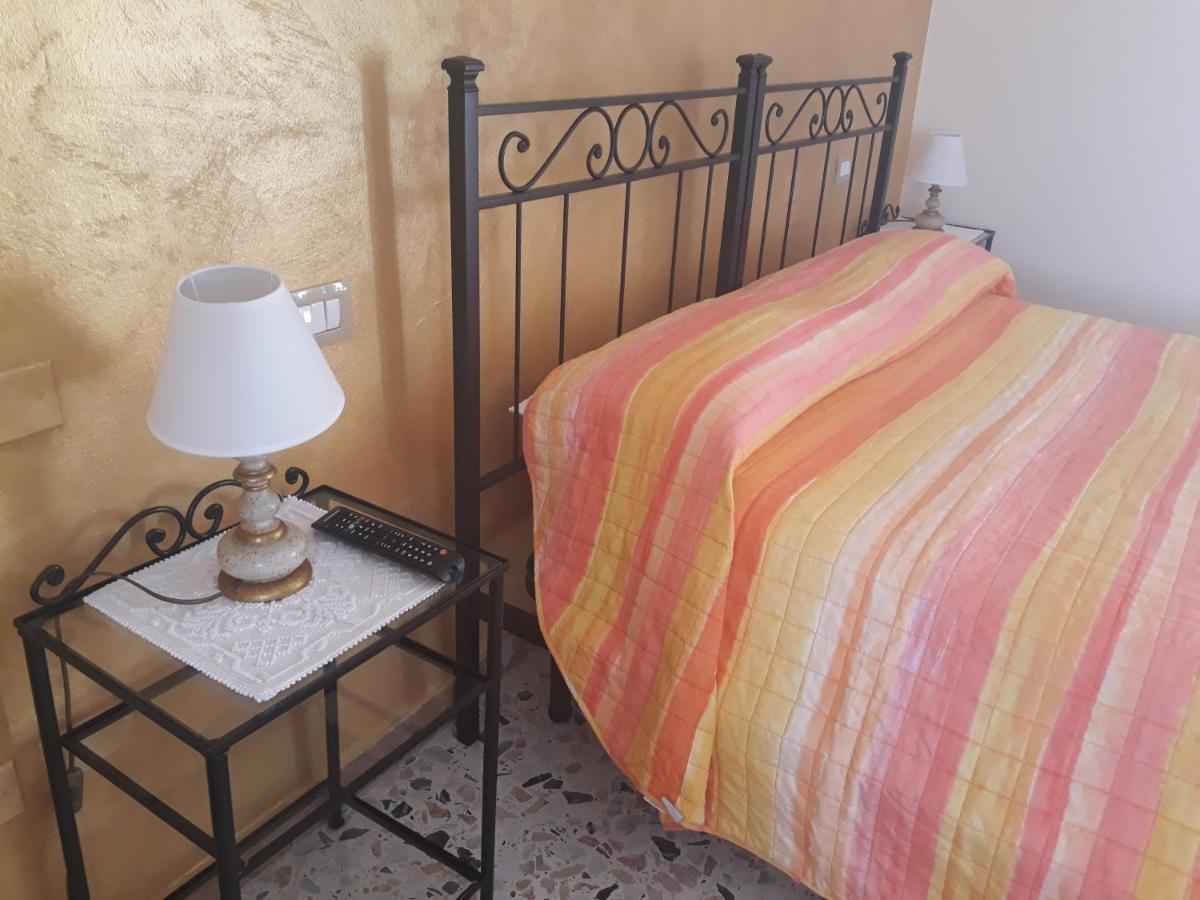 L'Antico Faro Bed & Breakfast Castelsardo Luaran gambar